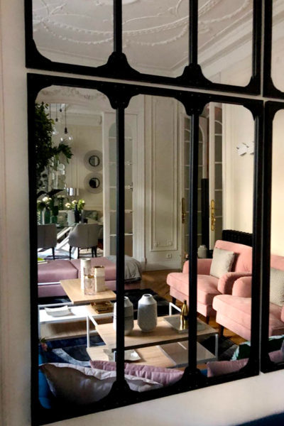 Crea efectos visuales a través del uso de espejos decorar piso pequeño