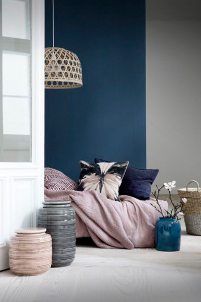 Navy Peony: Equilibrio Navy Peony: Equilibrio