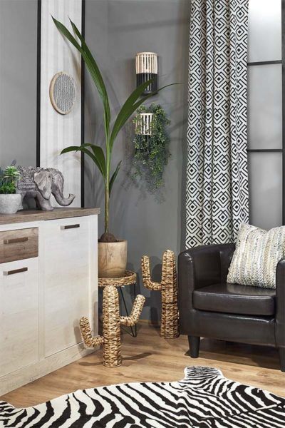 Alfombra CEBRA y figura decorativa CACTUS para trasladarte a ambientes lejanos Alfombra CEBRA y figura decorativa CACTUS para trasladarte a ambientes lejanos