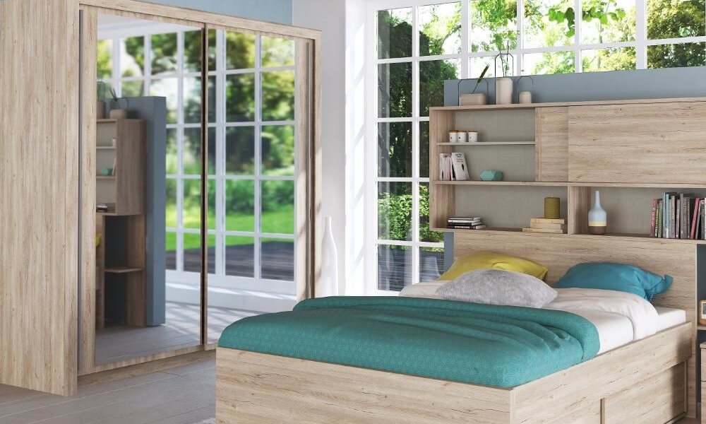 armario con puertas correderas con espejo en habitación de matrimonio moderna Dormitorio VANCOUVER con armario de puertas correderas