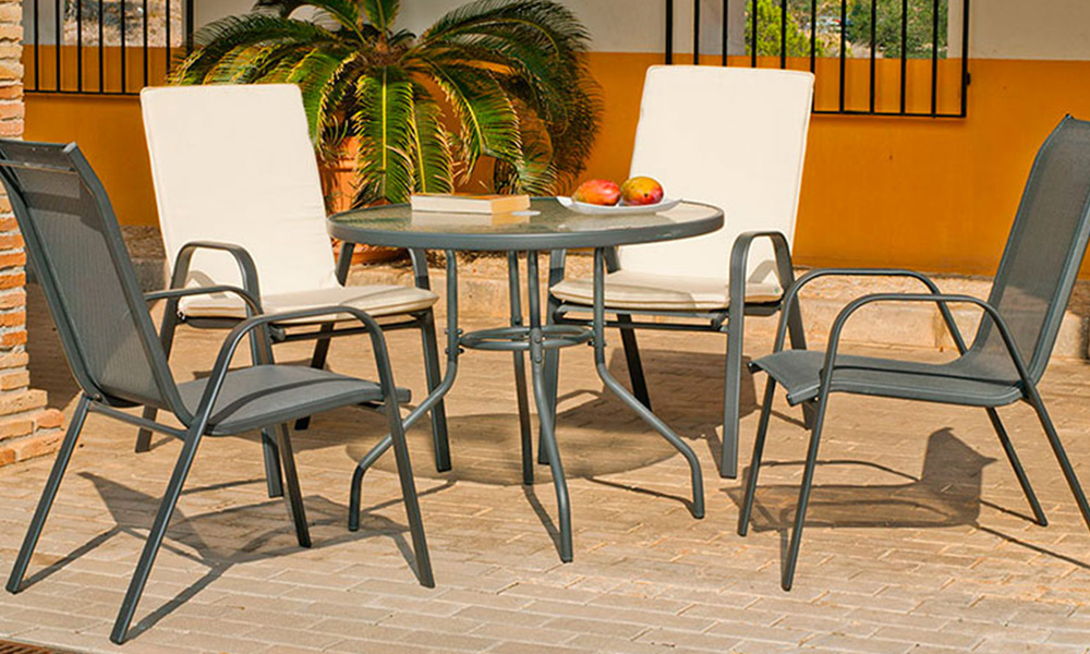 Sillas y mesa de terraza BALOS de Conforama Sillas y mesas de terraza BALOS de Conforama