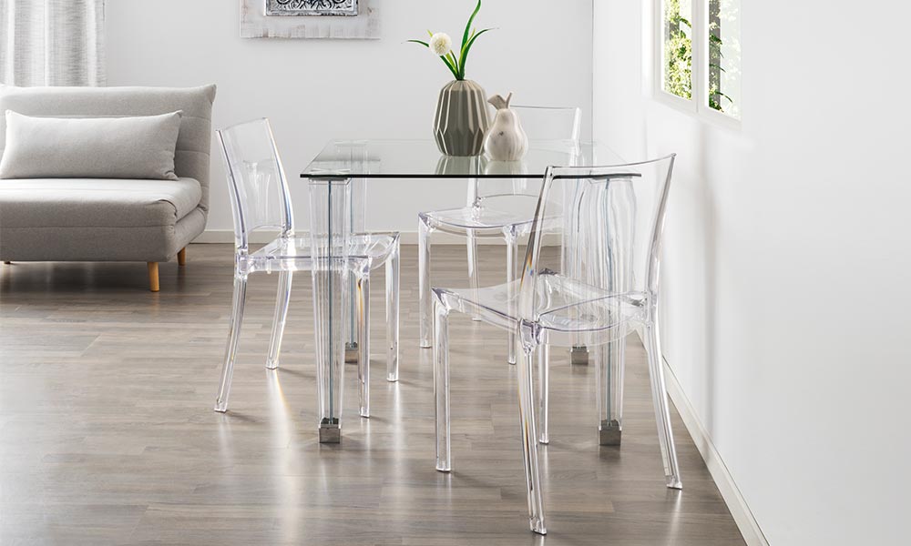 La mesa CLASSIC es una opción ideal para hacer que los espacios parezcan más grandes decoración áticos
