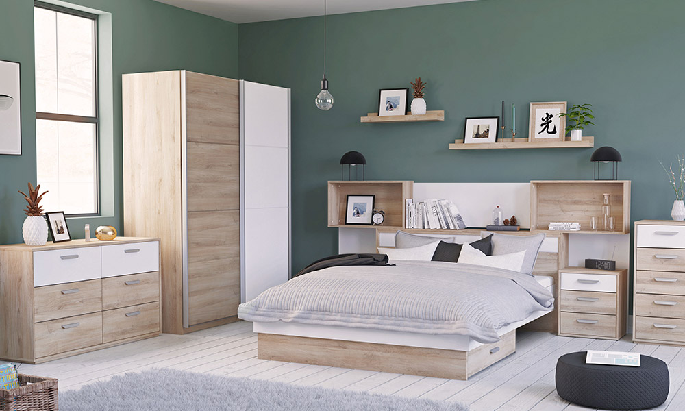 El dormitorio SANTORINI tiene la ventaja de tener ese versátil color pino que tan bien queda con suelos de tonos claros combinar muebles de distintas maderas