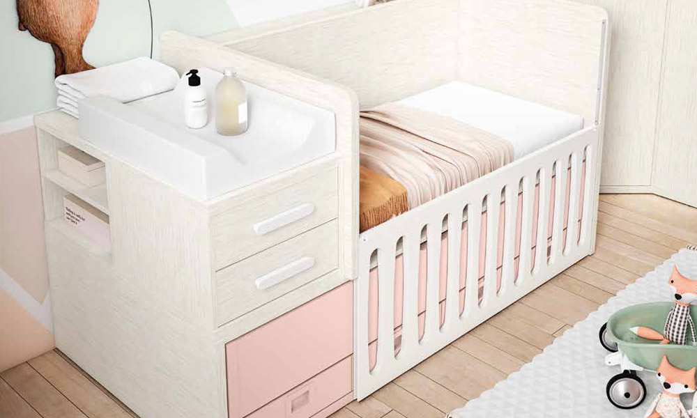 El cambiador es clave el primer par de años de vida de tu bebé. Encuentra uno con formas originales pero, sobre todo, con almacenamiento para todo lo que necesitarás varias veces al día organizar armario bebe