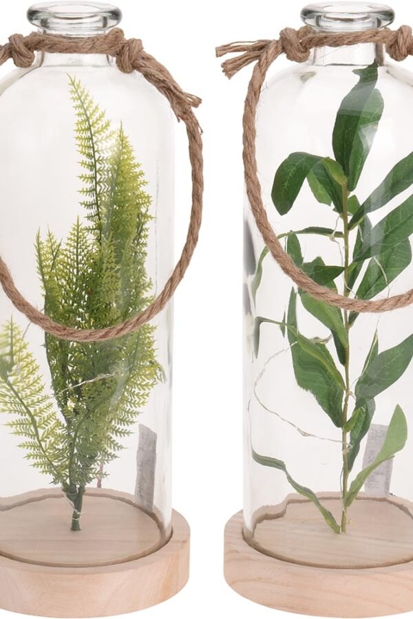 Actualizar muebles de salon actualizar muebles de salon botellas decorativas con plantas artificiales en su interior