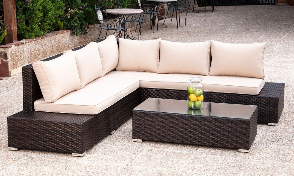 Rinconera para jardín con cojines y asientos beige los sofas mas comodos del mercado