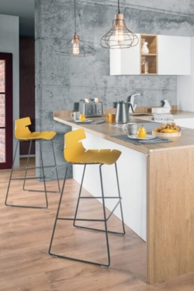 Suelos - Conforama taburete amarillo para decorar suelo de terrazo moderno