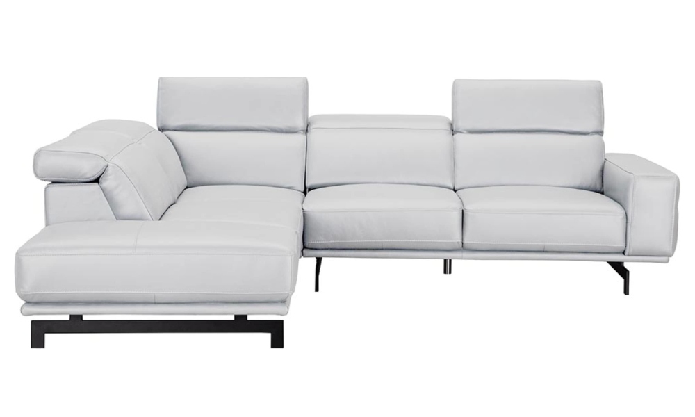 El color blanco de la rinconera LEMAN es un lienzo al que puedes añadir colores a través de los complementos. decorar atico abuhardillado