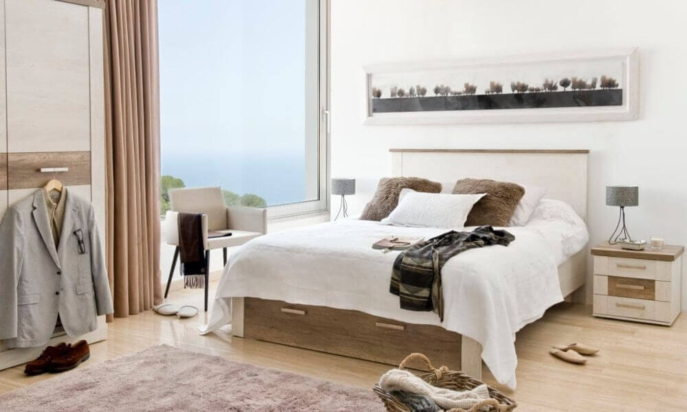 mueble blanco y madera oscura 
