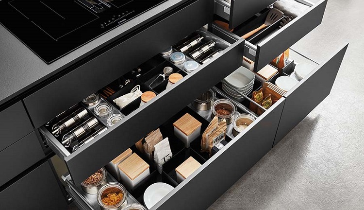 Ordenar cajones de la cocina