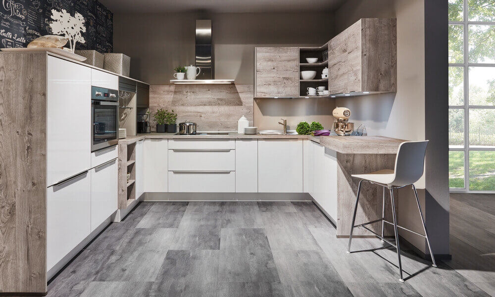 Las cocinas pequeñas con barra son posibles mientras adaptes el espacio a tus necesidades. Las ideas de este post te servirán de inspiración. ¡No dejes de leer! cocina pequeña con barra