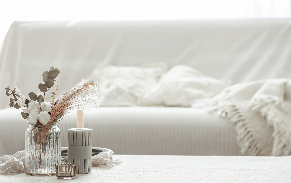 Jarrones de cristal con flores para la decoración de tu casa