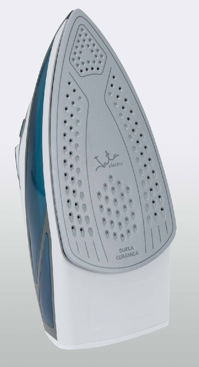 Cómo limpiar la plancha para eliminar quemaduras